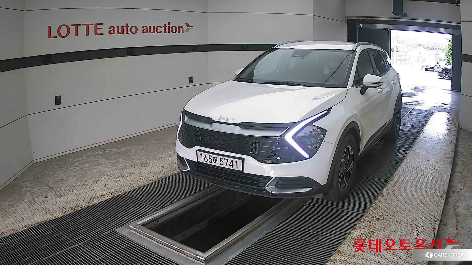 Kia Sportage 2022 Snow White Pearl (optional) из Кореи