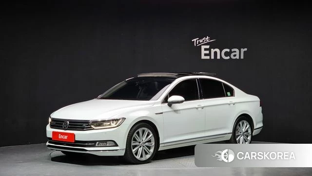Volkswagen Passat GT (B8) 2018 Белый из Кореи