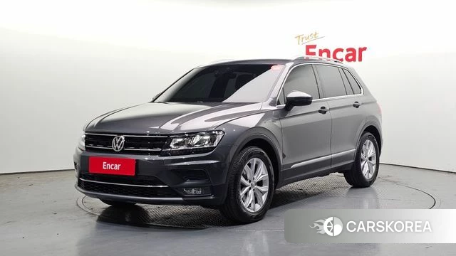 Volkswagen Tiguan second Generation 2020 Серый из Кореи