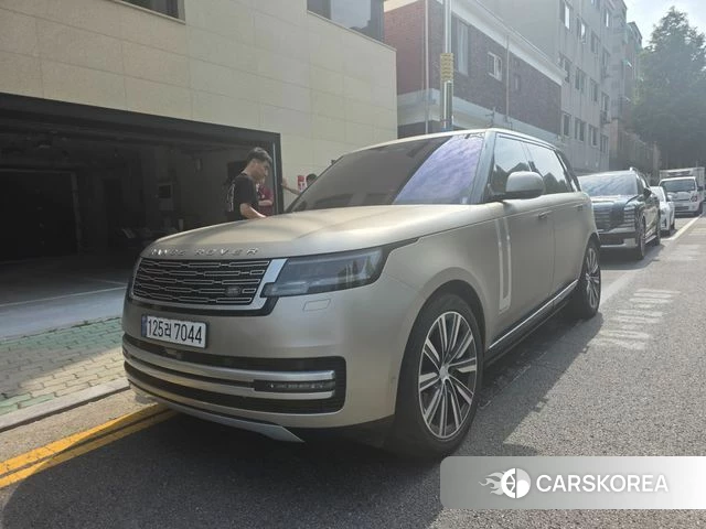 Land Rover Range Rover 5th Generation 2023 Песочный из Кореи