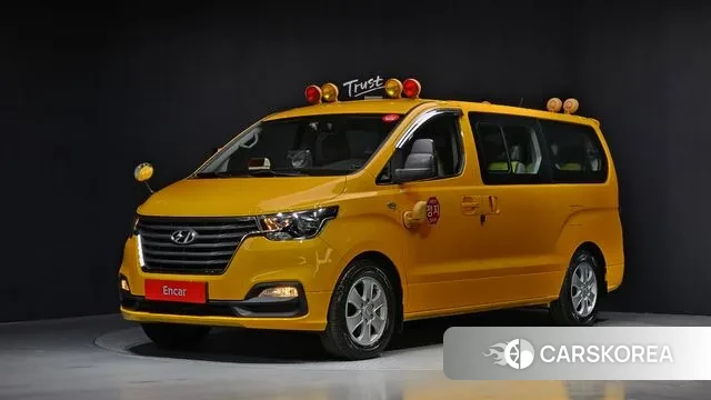 Hyundai The New Grand Starex 2018 Желтый из Кореи