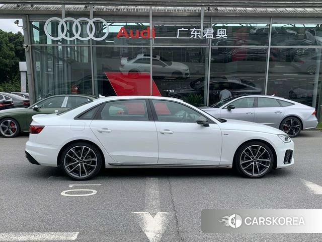 Audi A4L 2023 Белый из Китая