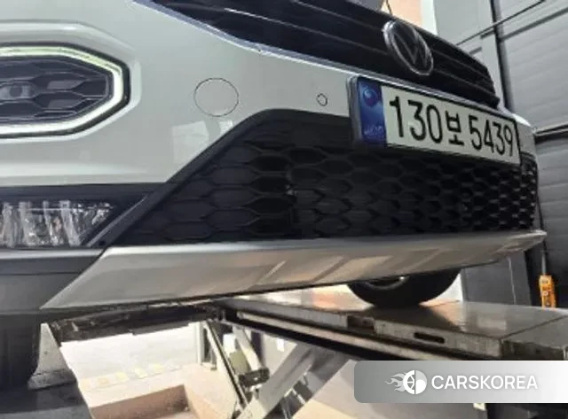 Volkswagen T-Roc 2021 Белый из Кореи