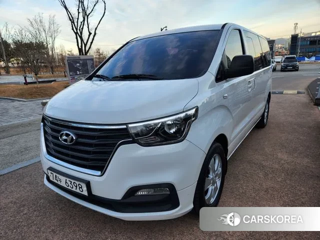 Hyundai The New Grand Starex 2018 Белый из Кореи