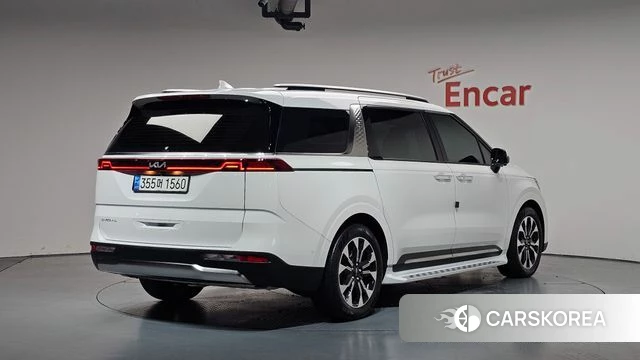 Kia Carnival 4th generation 2023 Белый из Кореи