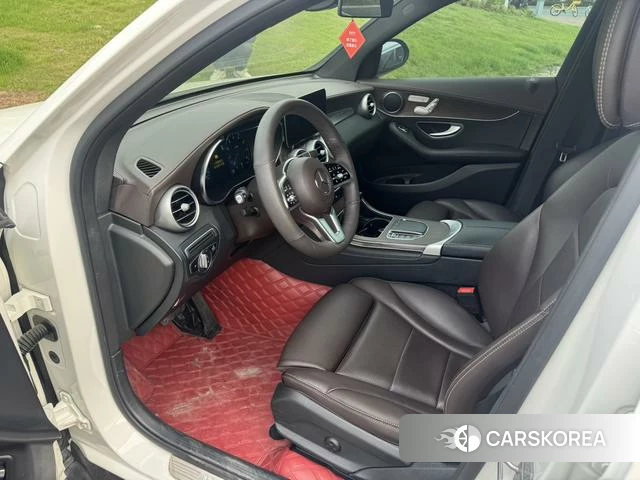 Mercedes-Benz GLC 2021 Белый из Китая