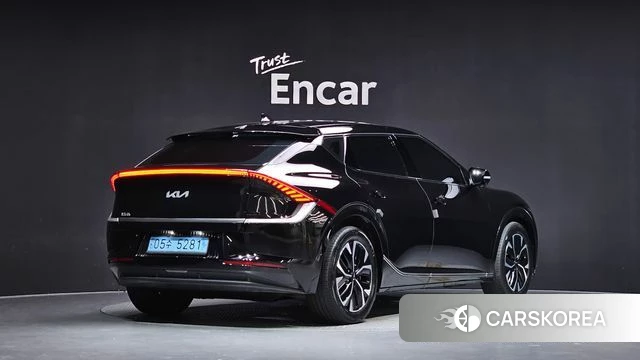 Kia EV6 2023 Черный из Кореи