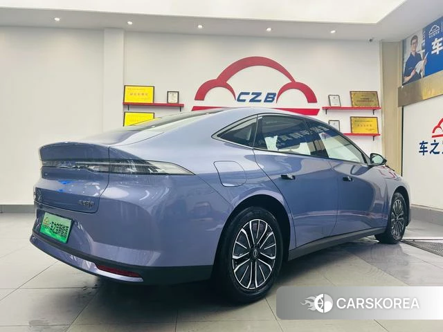 Nissan N6 2026 Синий из Китая