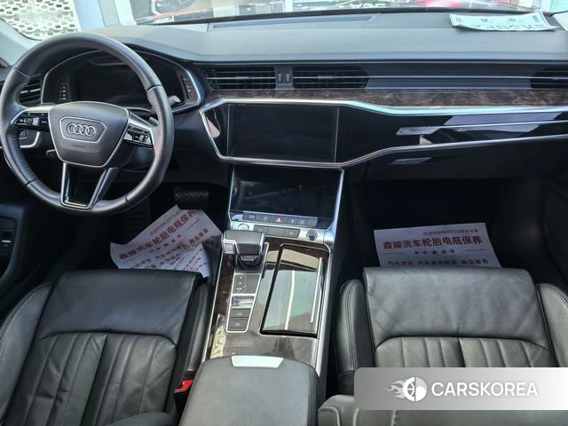 Audi A6L 2019 Черный из Китая