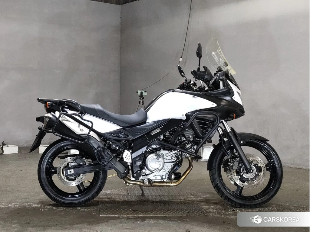 Проданный Suzuki V-STROM 650 DL650 2014 из Японии
