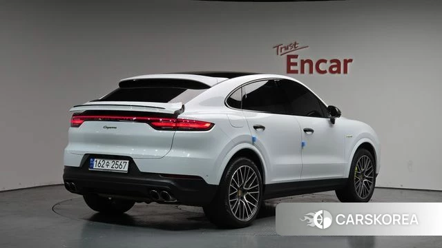 Porsche Cayenne (PO536) 2021 Белый из Кореи
