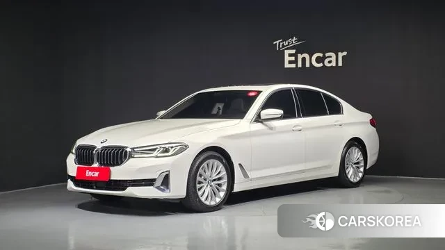 BMW 5 Series (G30) 2023 Белый из Кореи