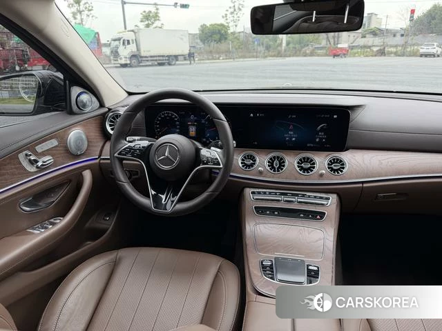 Mercedes-Benz E-class 2021 Черный из Китая