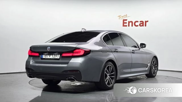BMW 5 Series (G30) 2023 Серый из Кореи