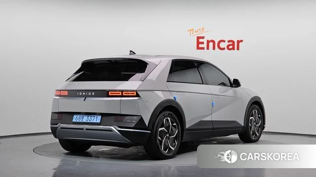 Hyundai Ionic 5 2021 Серебристо-серый из Кореи