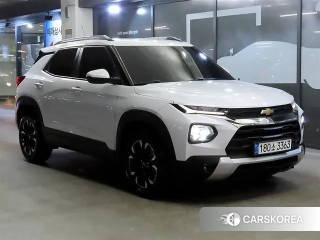 Chevrolet (GM Daewoo) Trailblazer 2022 Белый из Кореи