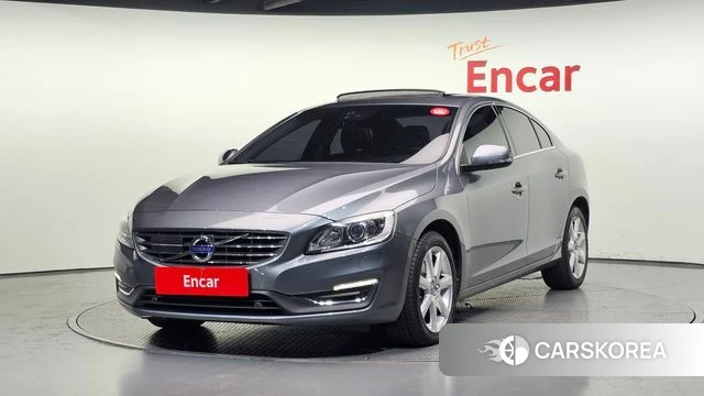 Volvo S60 2018 Серый из Кореи