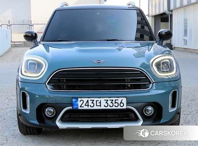 Mini Cooper Countryman 2023 Зеленый из Кореи