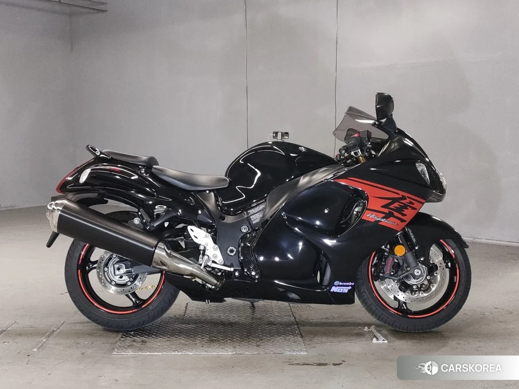 Проданный Suzuki GSX1300R HAYABUSA 2018 из Японии, фото 2