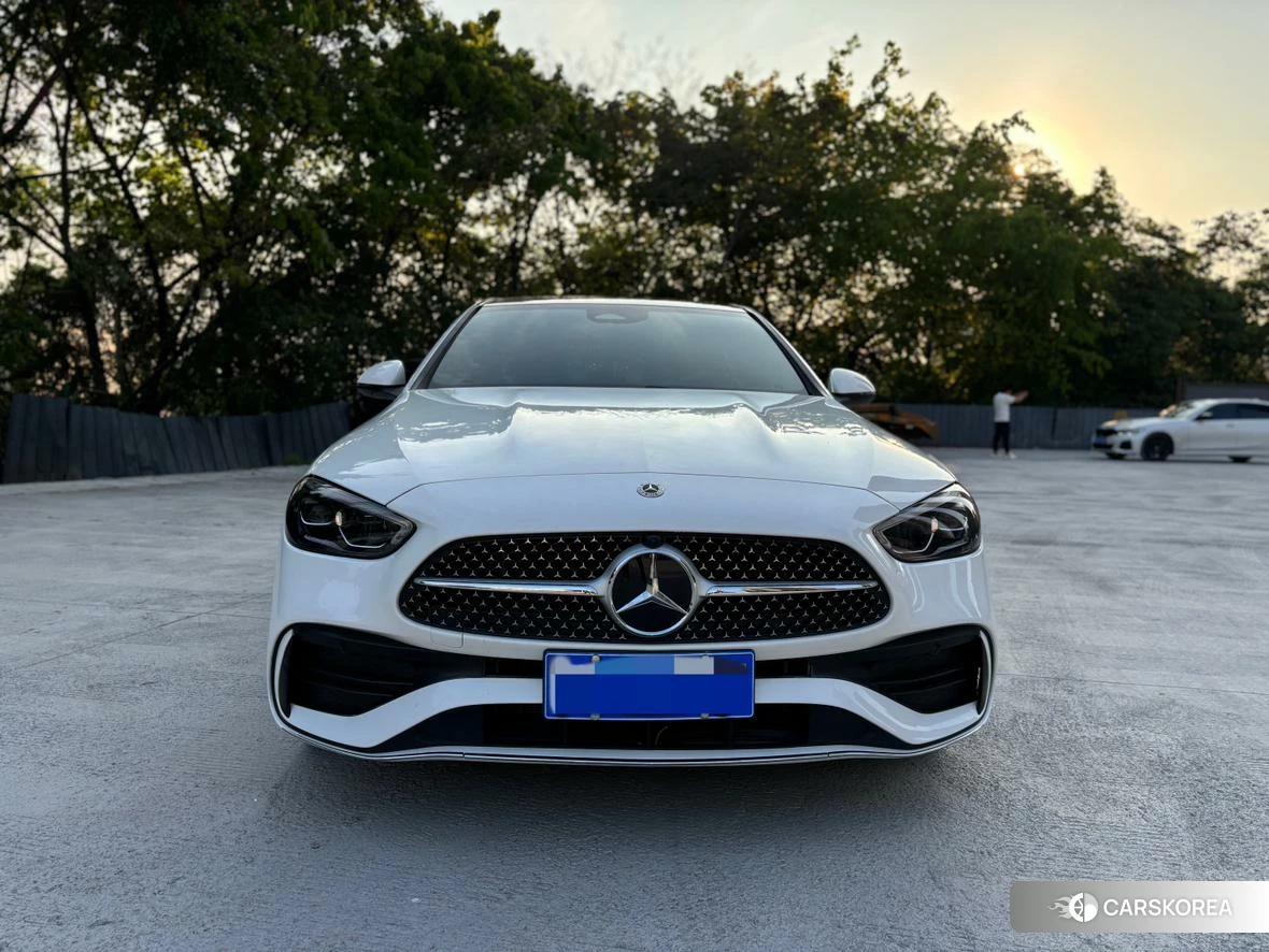 Mercedes-Benz Class C 2021 Белый из Китая