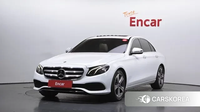 Mercedes-Benz E-Class W213 2019 Белый из Кореи