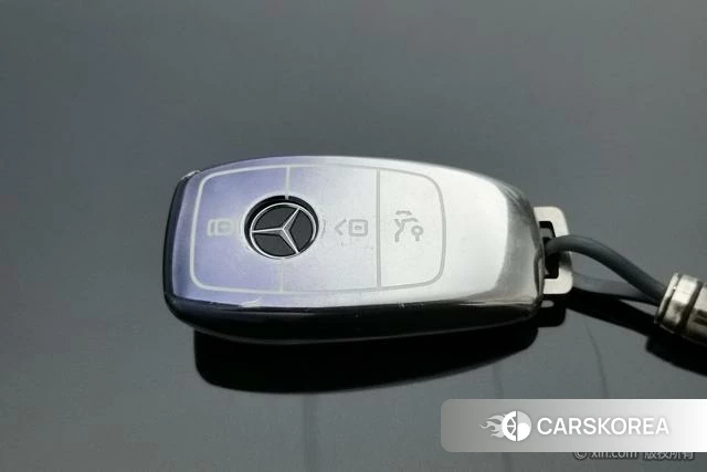 Mercedes-Benz GLB id 4321205 из Китая