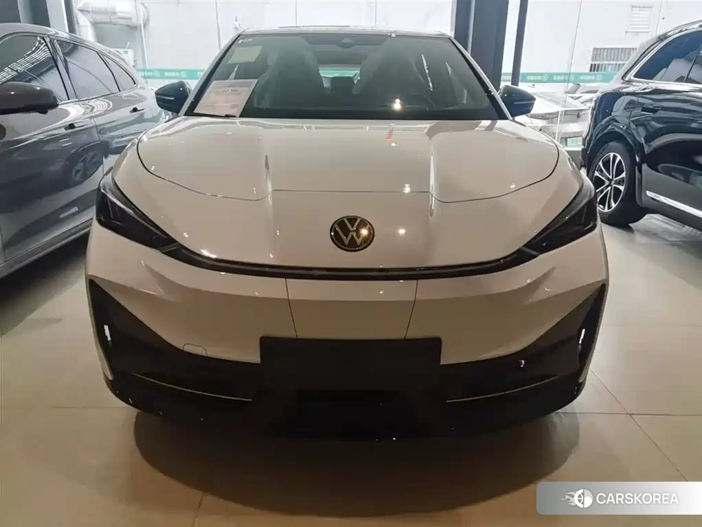 Volkswagen ID. UNYX 2026 Белый из Китая