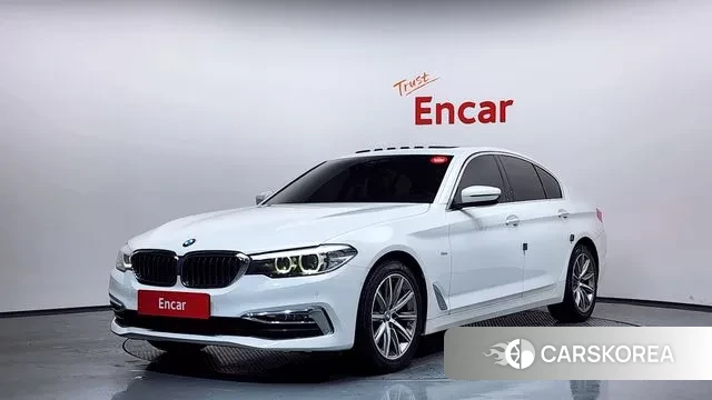 BMW 5 Series (G30) 2018 Белый из Кореи