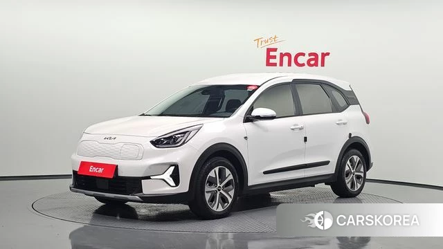 Kia Niro Plus 2023 Белый из Кореи