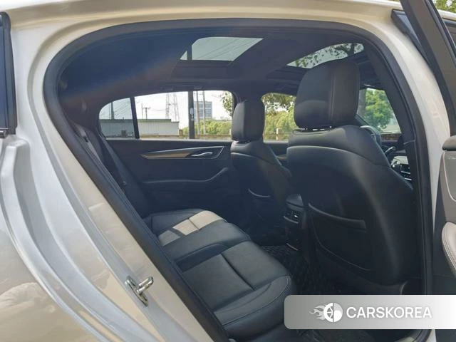 Cadillac CT5 2024 Белый из Китая
