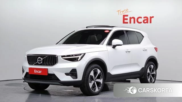 Volvo XC40 2024 Белый из Кореи