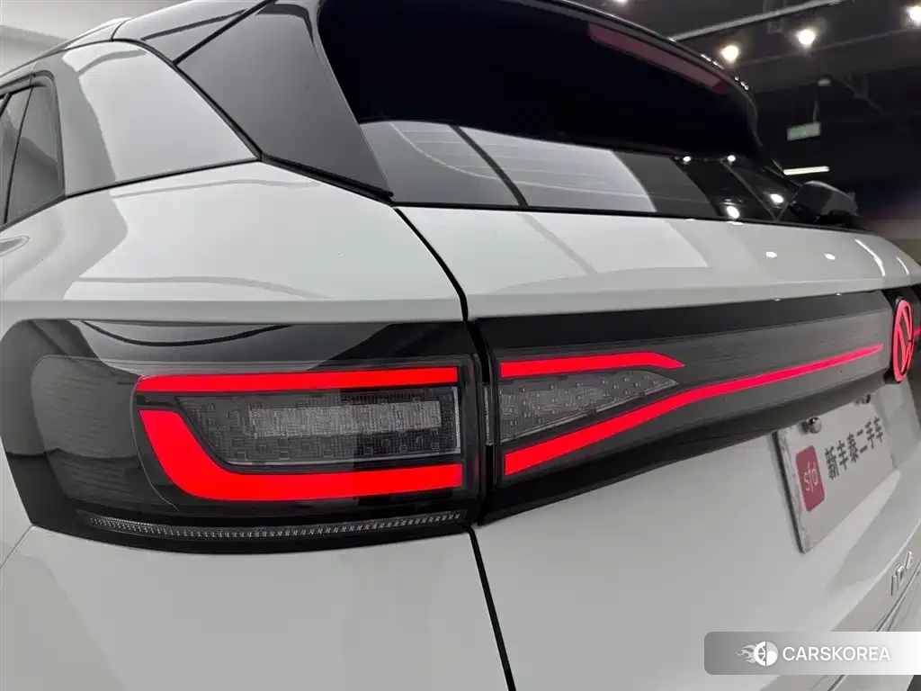 Volkswagen ID.4 X 2024 Белый из Китая