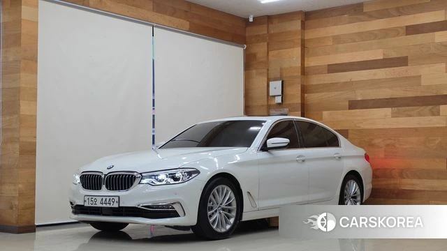 BMW 5 Series (G30) 2019 Белый из Кореи