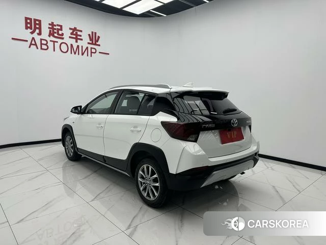 Toyota YARIS L Zhixuan 2022 Белый из Китая