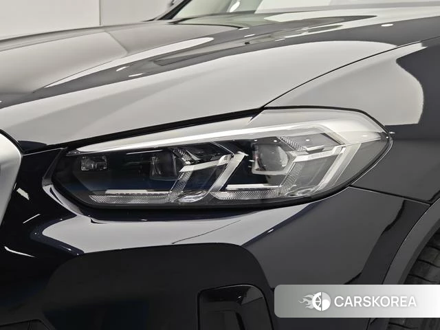 BMW iX3 2024 Черный из Китая