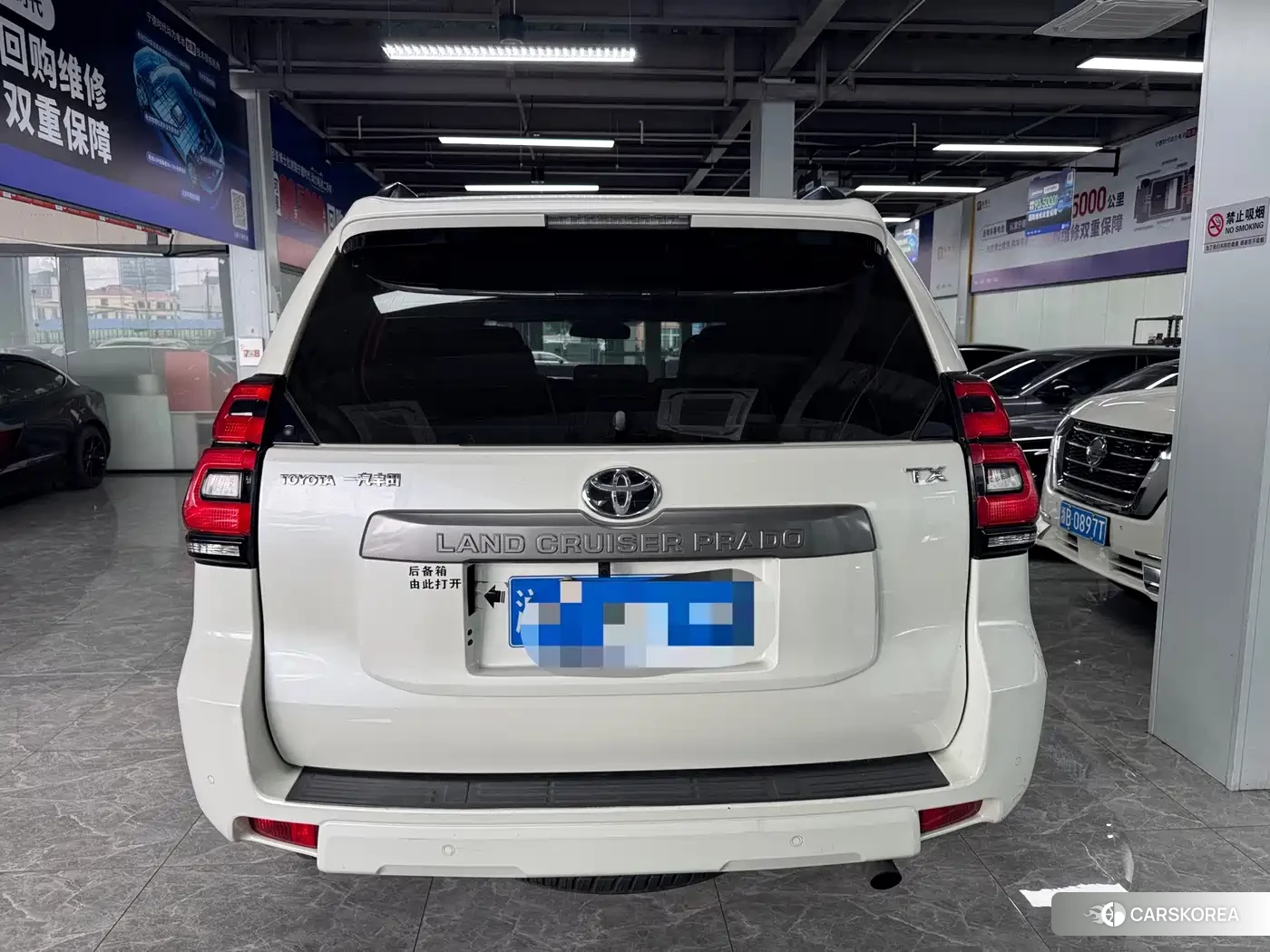 Toyota Prado 2018 Белый из Китая