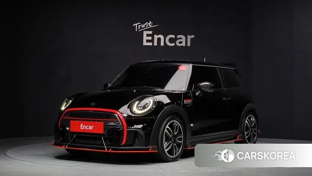 Mini Cooper 2023 Черный из Кореи