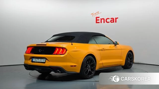 Ford Mustang 2022 Желтый из Кореи
