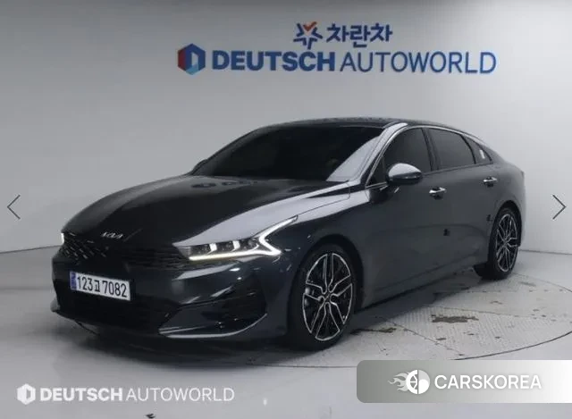 Kia K5 3rd generation 2022 Серый из Кореи