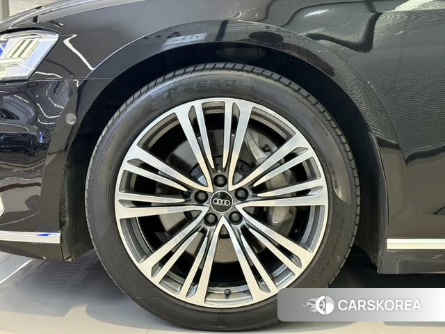 Audi A8 2021 Черный из Китая