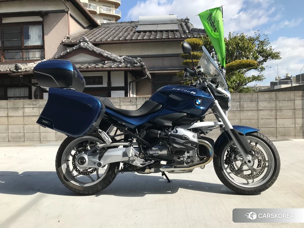 Проданный BMW R1200R 2010 из Японии