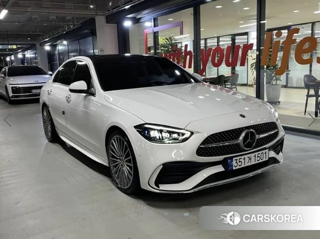 Mercedes-Benz C-Class W206 2023 Белый из Кореи