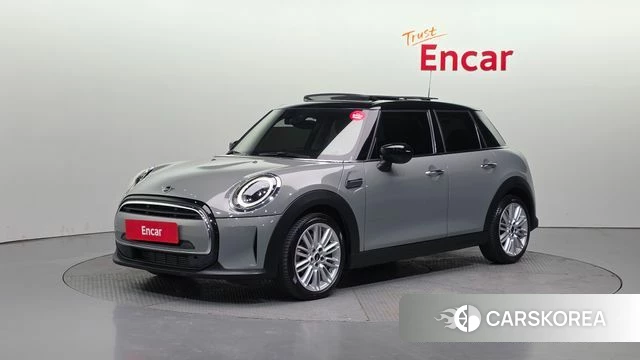 Mini Cooper 2022 Серебристо-серый из Кореи