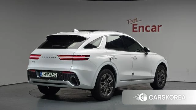 Genesis GV70 2021 Белый из Кореи