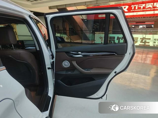 BMW X1 2023 Белый из Китая
