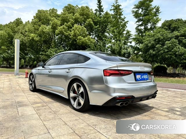 Audi S5 2021 Другой из Китая