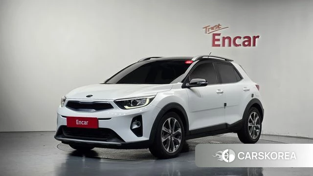 Kia Stonic 2019 Белый из Кореи