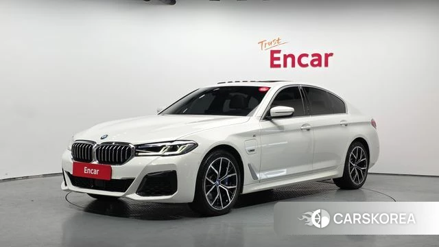BMW 5 Series (G30) 2023 Белый из Кореи