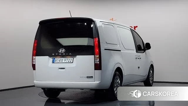 Hyundai Staria 2024 Белый из Кореи