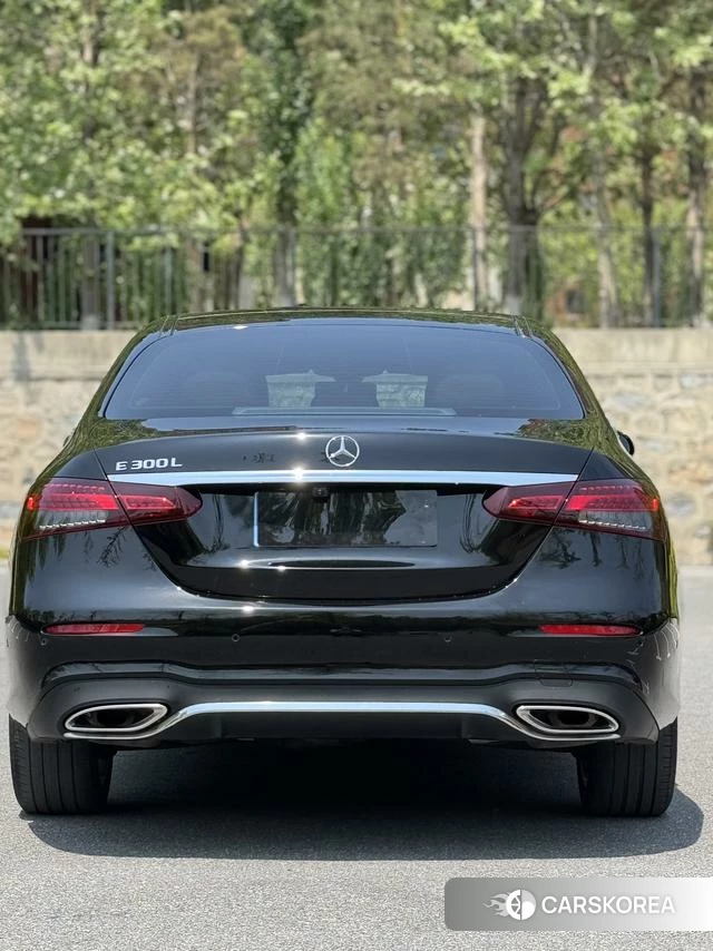 Mercedes-Benz E-class 2021 Черный из Китая